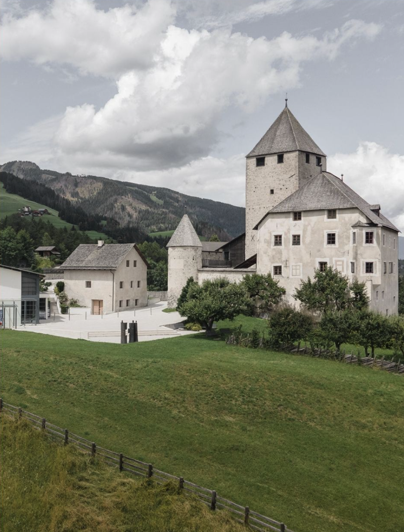 Ciastel de Tor
